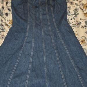 Chic Blue Denim Midi Dress